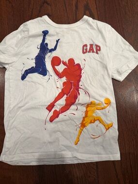 GAP White Tee with Red, Blue and Yellow Basketball Graphics